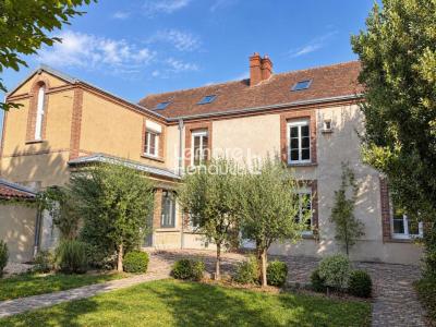 For sale Dreux 10 rooms 200 m2 Eure et loir (28100) photo 0