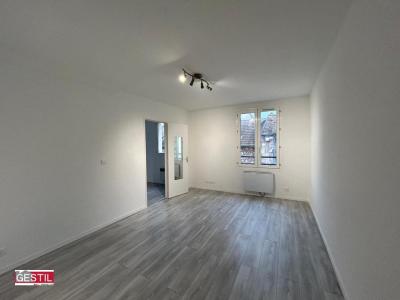 Louer Appartement Beaumont-sur-oise 881 euros