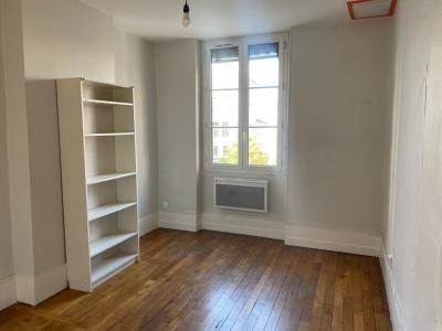 Louer Appartement 25 m2 Lyon-2eme-arrondissement