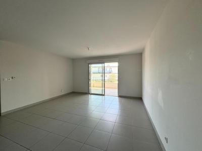 For rent Villeneuve-les-avignon 3 rooms 64 m2 Gard (30400) photo 0