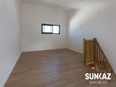 Louer Appartement Saint-pierre 790 euros
