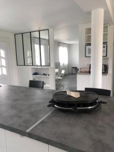 Louer Appartement Paray-vieille-poste 635 euros
