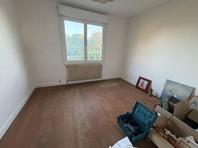 For sale 4 rooms 66 m2 Charente maritime (17170) photo 3