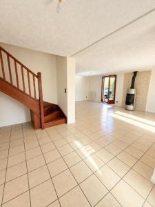 For rent Roche-la-moliere 5 rooms 125 m2 Loire (42230) photo 2