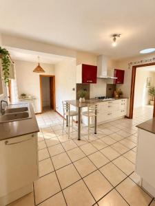 For rent Roche-la-moliere 5 rooms 125 m2 Loire (42230) photo 3