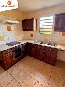 Louer Appartement 48 m2 Saint-pierre