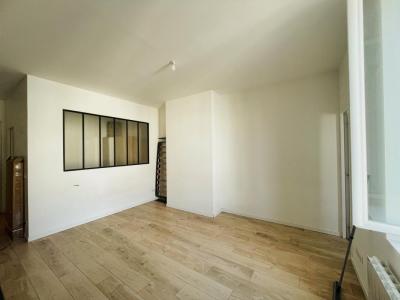 Louer Appartement 34 m2 Lyon-7eme-arrondissement