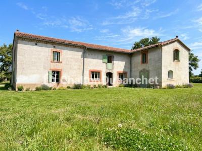 For sale Mornand 6 rooms 240 m2 Loire (42600) photo 0