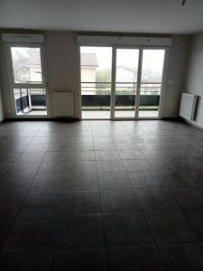 Louer Appartement 81 m2 Belleville