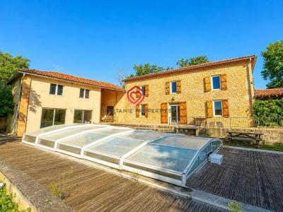 For sale Larcan 9 rooms 201 m2 Haute garonne (31800) photo 0