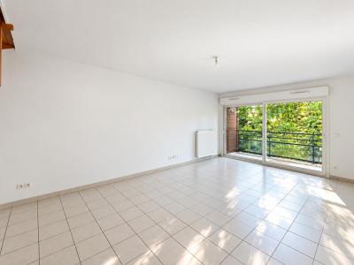 For sale Gex 4 rooms 83 m2 Ain (01170) photo 0