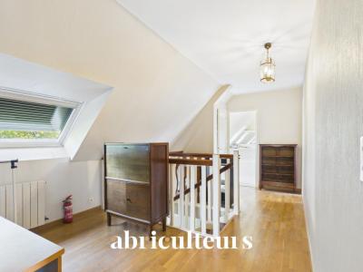 For sale Vannes 6 rooms 144 m2 Morbihan (56000) photo 1