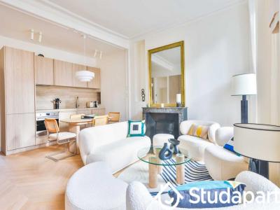 Louer Appartement 64 m2 Paris-7eme-arrondissement