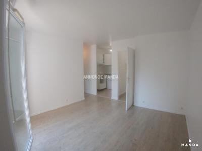 Louer Appartement Paris-11eme-arrondissement 1424 euros