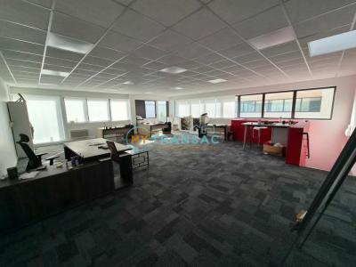 Louer Commerce Bussy-saint-georges 48628 euros