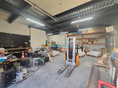 Louer Commerce 221 m2 Bussy-saint-georges