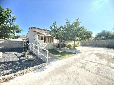 For sale Aimargues 6 rooms 120 m2 Gard (30470) photo 1