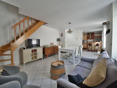 Annonce Vente 5 pi�ces Appartement  49