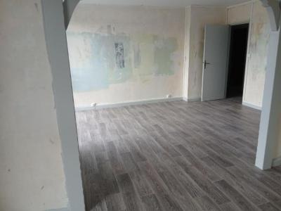 Louer Appartement 71 m2 Grand-charmont