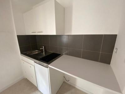 Louer Appartement Nimes 434 euros