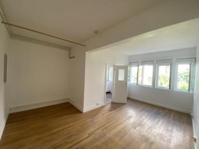 Louer Appartement 31 m2 Courbevoie