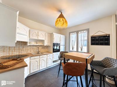 For sale Aigues-mortes 5 rooms 146 m2 Gard (30220) photo 3