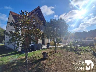 For sale Chartres 8 rooms 135 m2 Eure et loir (28000) photo 0