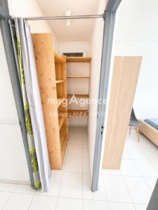 Louer Appartement Abymes 380 euros