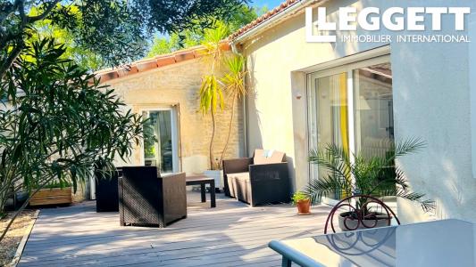 For sale Saint-sauveur-d'aunis 6 rooms 257 m2 Charente maritime (17540) photo 1