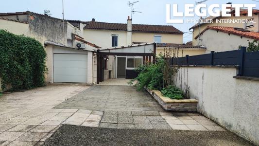 For sale Touvre 6 rooms 81 m2 Charente (16160) photo 0