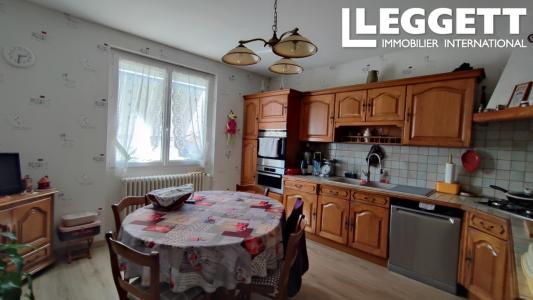For sale Roullet-saint-estephe 6 rooms 146 m2 Charente (16440) photo 3