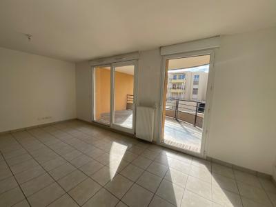For sale Saint-priest-en-jarez 3 rooms 65 m2 Loire (42270) photo 3