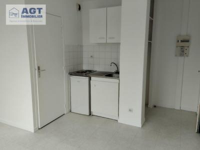 For rent Beauvais 1 room 18 m2 Oise (60000) photo 0