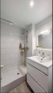 For rent Meudon 1 room 15 m2 Hauts de Seine (92190) photo 2