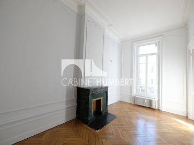 Louer Appartement Saint-etienne 890 euros