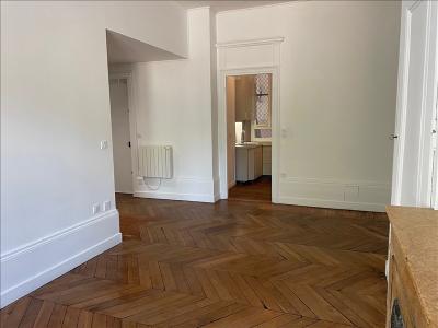Louer Appartement 45 m2 Lyon-6eme-arrondissement