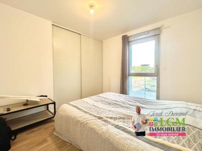 For sale Roche-sur-yon 3 rooms 62 m2 Vendee (85000) photo 3