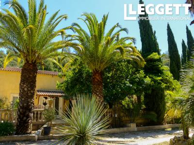 For sale Hyeres 12 rooms 443 m2 Var (83400) photo 1