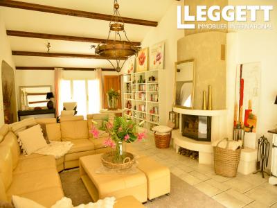 For sale Hyeres 12 rooms 443 m2 Var (83400) photo 3