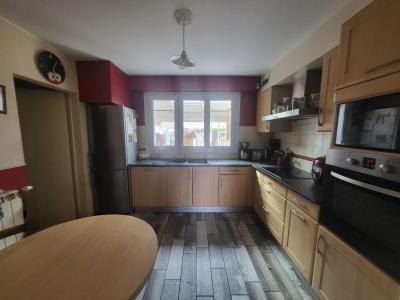 For sale 6 rooms 112 m2 Vendee (85200) photo 2