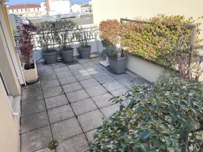 For sale HENON 4 rooms 93 m2 Rhone (69004) photo 4