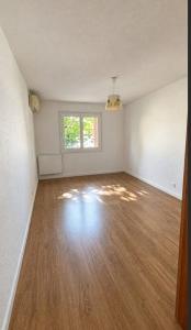 Louer Appartement  1352 euros