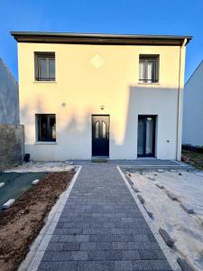 For sale Poincy 4 rooms 86 m2 Seine et marne (77470) photo 0