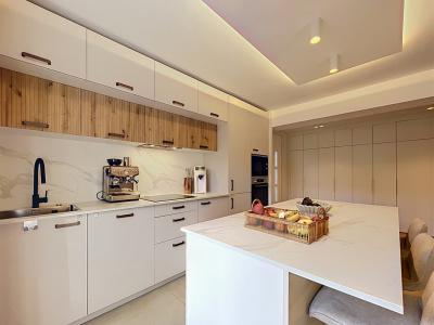 For sale Saint-laurent-du-var 3 rooms 81 m2 Alpes Maritimes (06700) photo 2