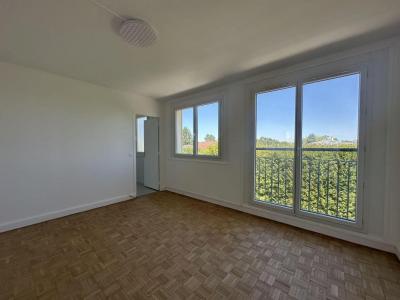 For rent Saint-cloud 2 rooms 44 m2 Hauts de Seine (92210) photo 2