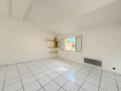 For rent Saint-andre-de-cubzac 3 rooms 68 m2 Gironde (33240) photo 2