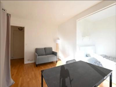 Louer Appartement Paris-18eme-arrondissement 1320 euros