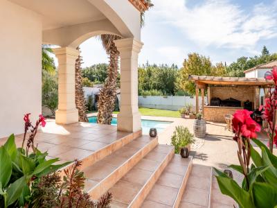 For sale P�RIPH�RIE 5 rooms 160 m2 Herault (34800) photo 2