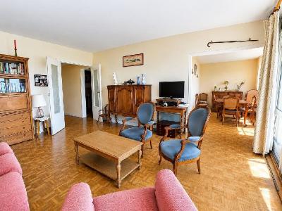 For sale 4 rooms 75 m2 Oise (60180) photo 0