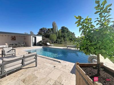 For sale Gue-d'allere 10 rooms 200 m2 Charente maritime (17540) photo 1